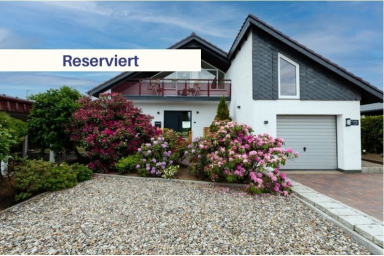 Ansicht G�ster Einfamilienhaus Modernes Wohngl�ck in G�ster mit exklusivem Zugang zum See