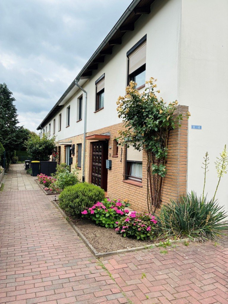 Ansicht M�lln Reihenendhaus Reihenendhaus mit Charme und Potenzial in ruhiger Wohnlage von M�lln - provisionsfrei