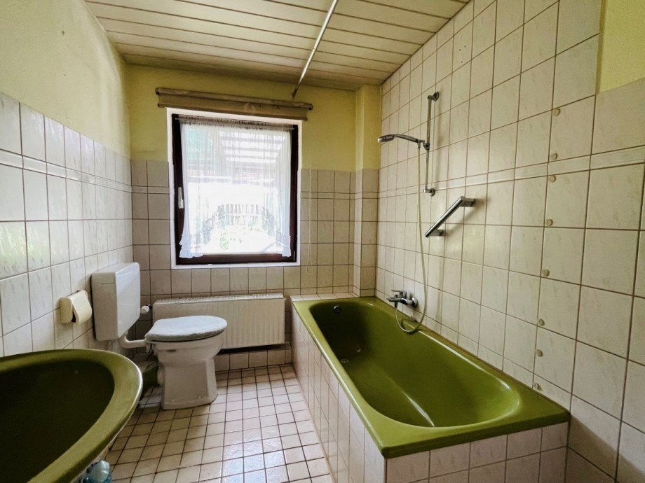Badezimmer EG Einfamilienhaus M�lln
