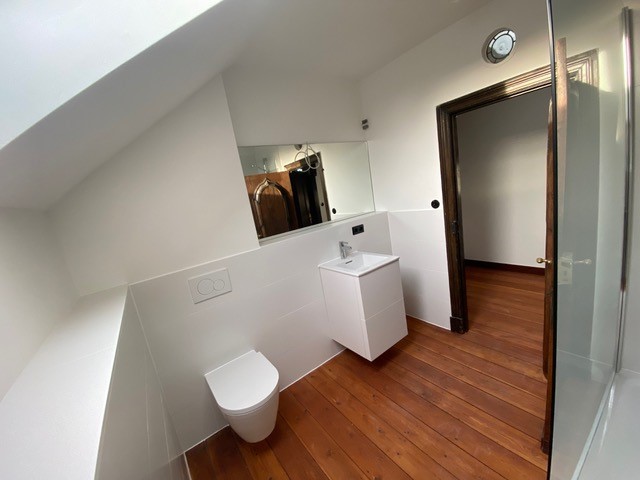 Badezimmer Dachgeschosswohnung L�beck