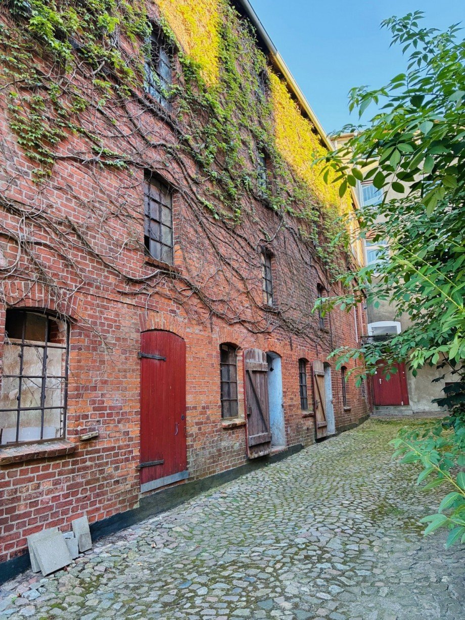 Hinterhaus, Haus 1 Haus M�lln