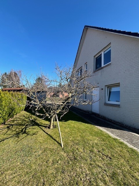 Ansicht Garten Zweifamilienhaus Talkau