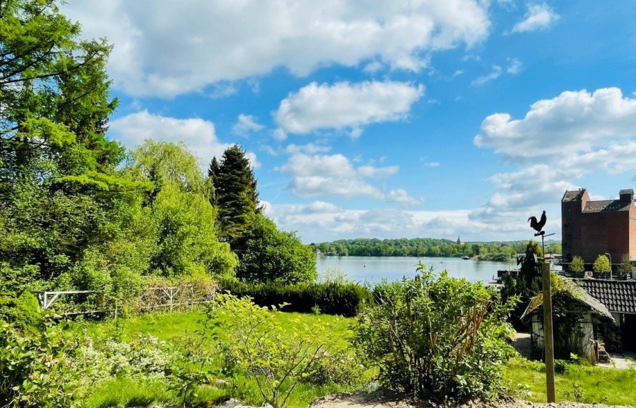 Blick v Terrasse Souterrainwohnung Alt M�lln