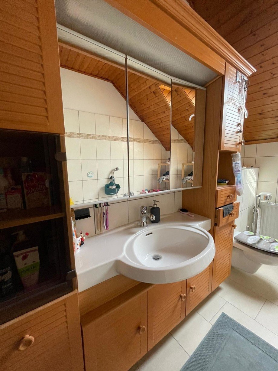 Badezimmer Doppelhaush�lfte M�lln