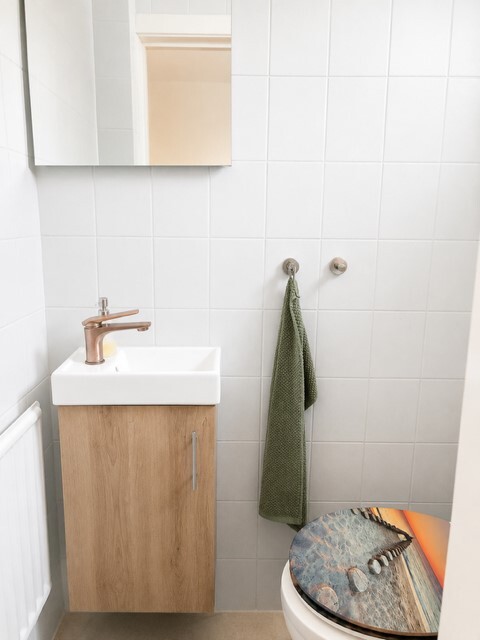 G�ste WC Reihenendhaus M�lln