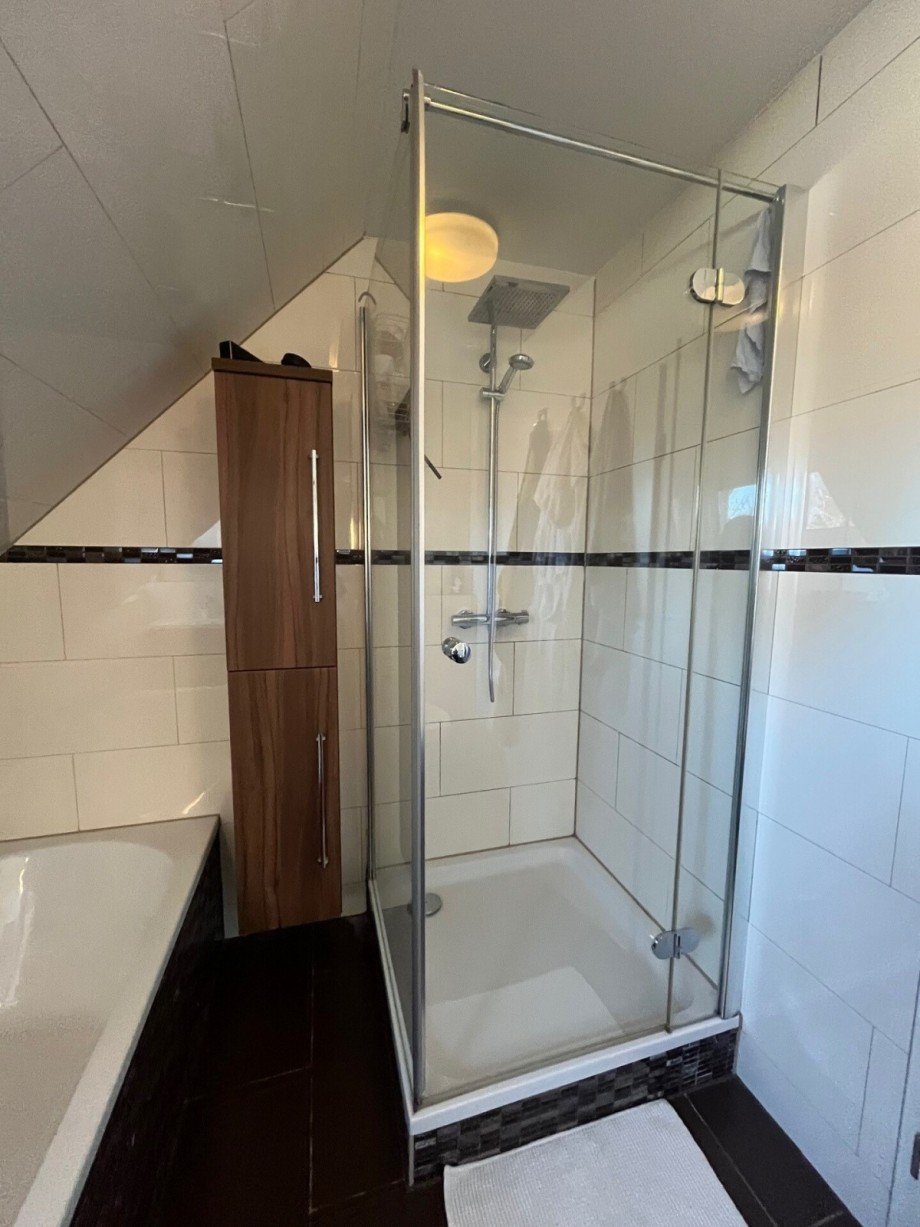 Badezimmer_OG Zweifamilienhaus Talkau