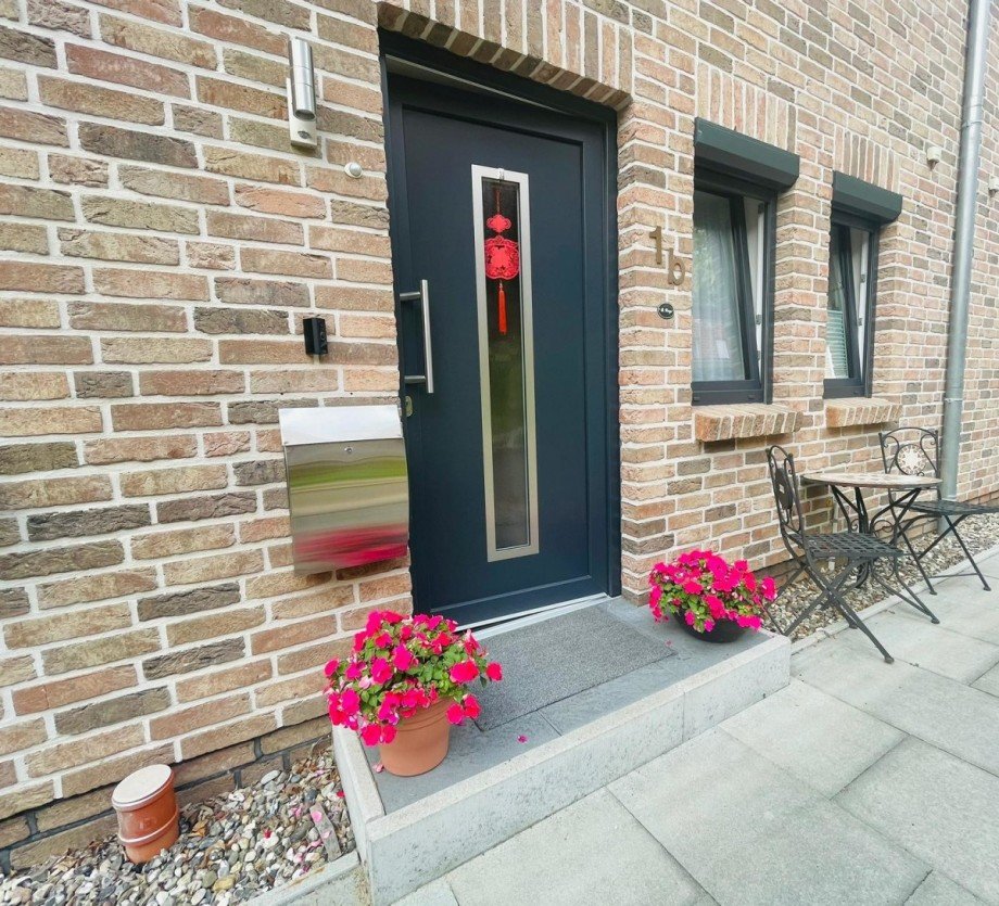 Ansicht Eingang Reihenmittelhaus M�lln