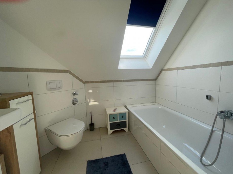 Badezimmer Dachgeschosswohnung Witzeeze
