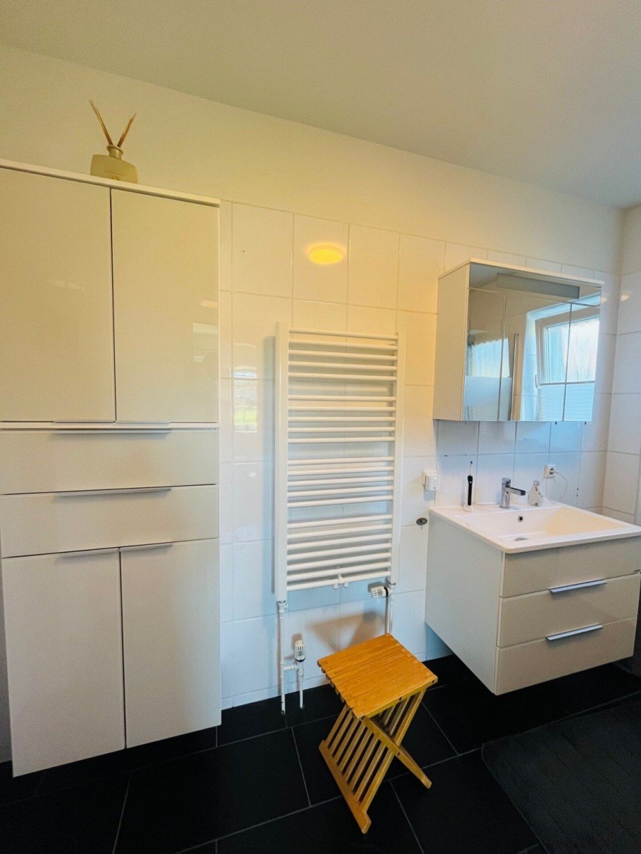 Duschbad_en suite_EG Zweifamilienhaus Talkau